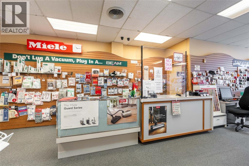 110 Mitton Street South, Sarnia, ON
