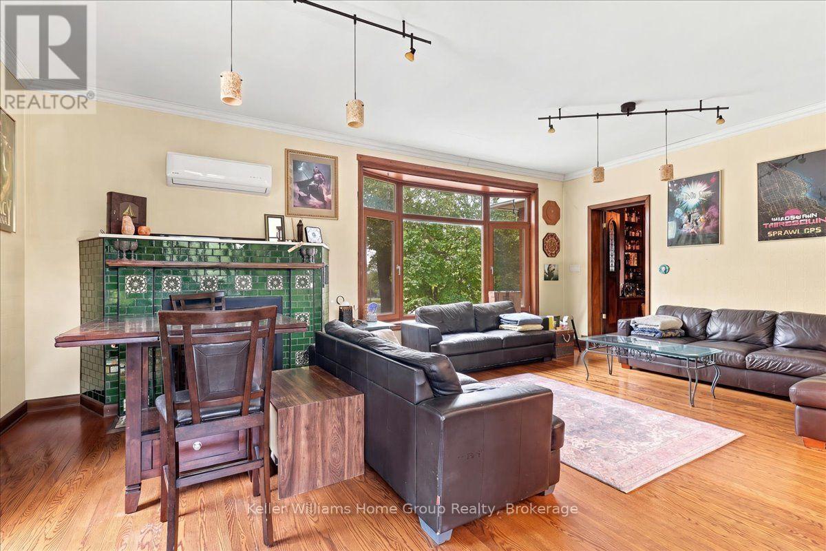 401 Laurel Street, Cambridge, ON