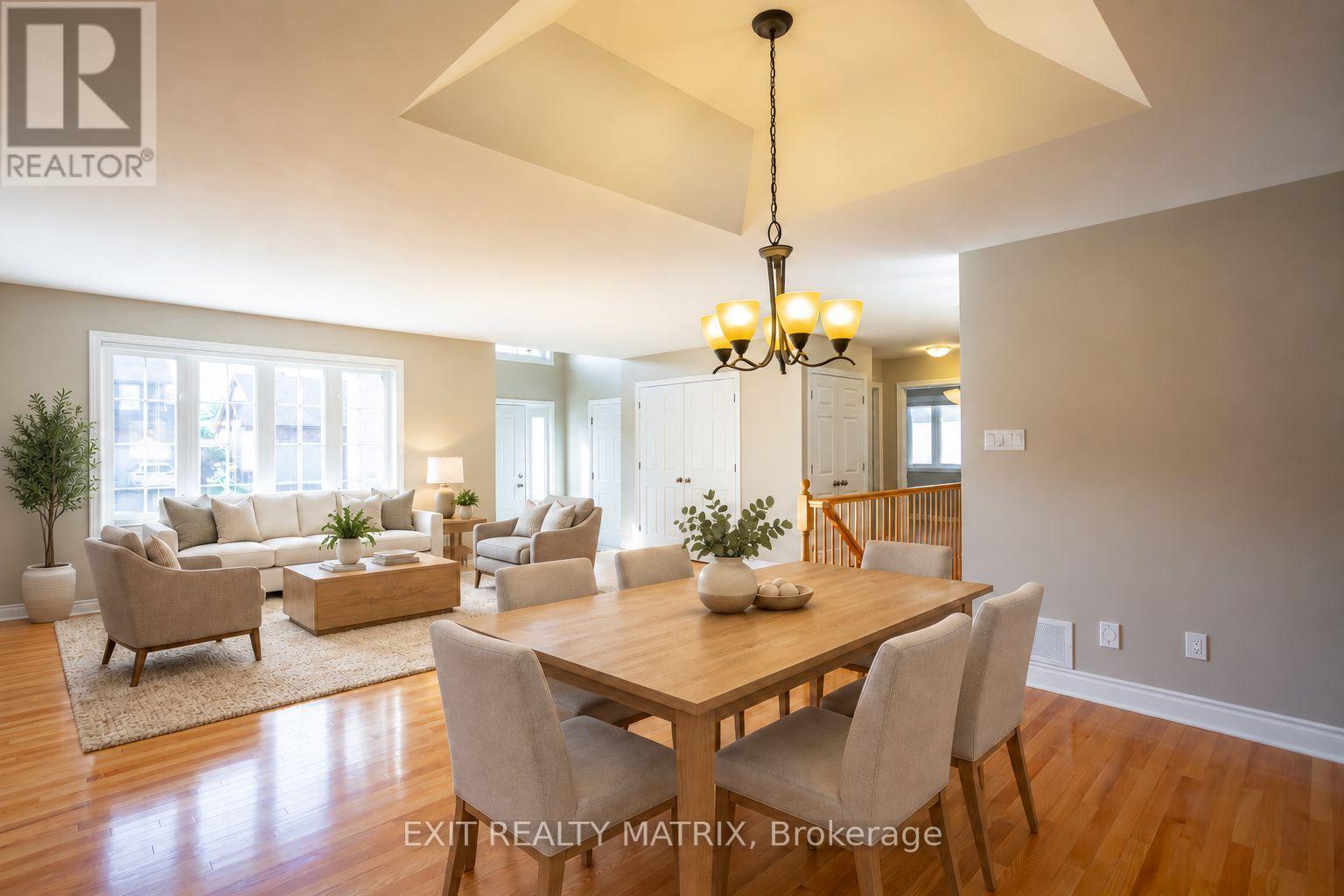 Virtually Staged - 111 York Crossing, Russell, ON
