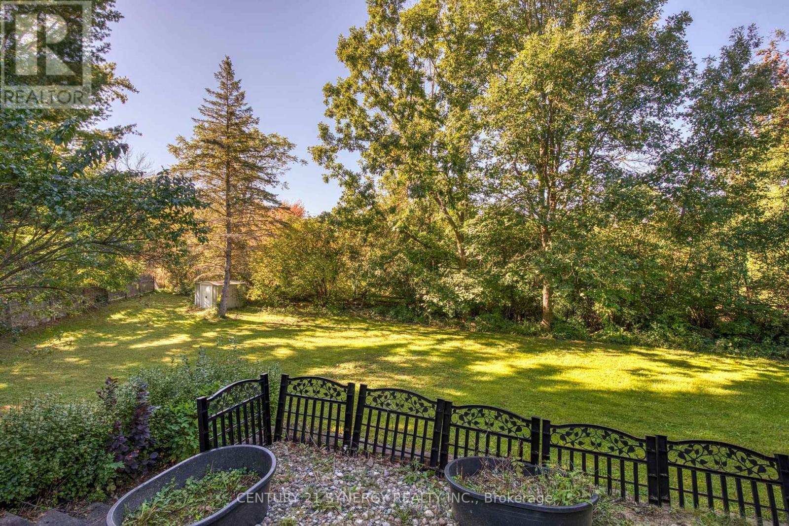 20 Inverness Avenue, Perth, ON