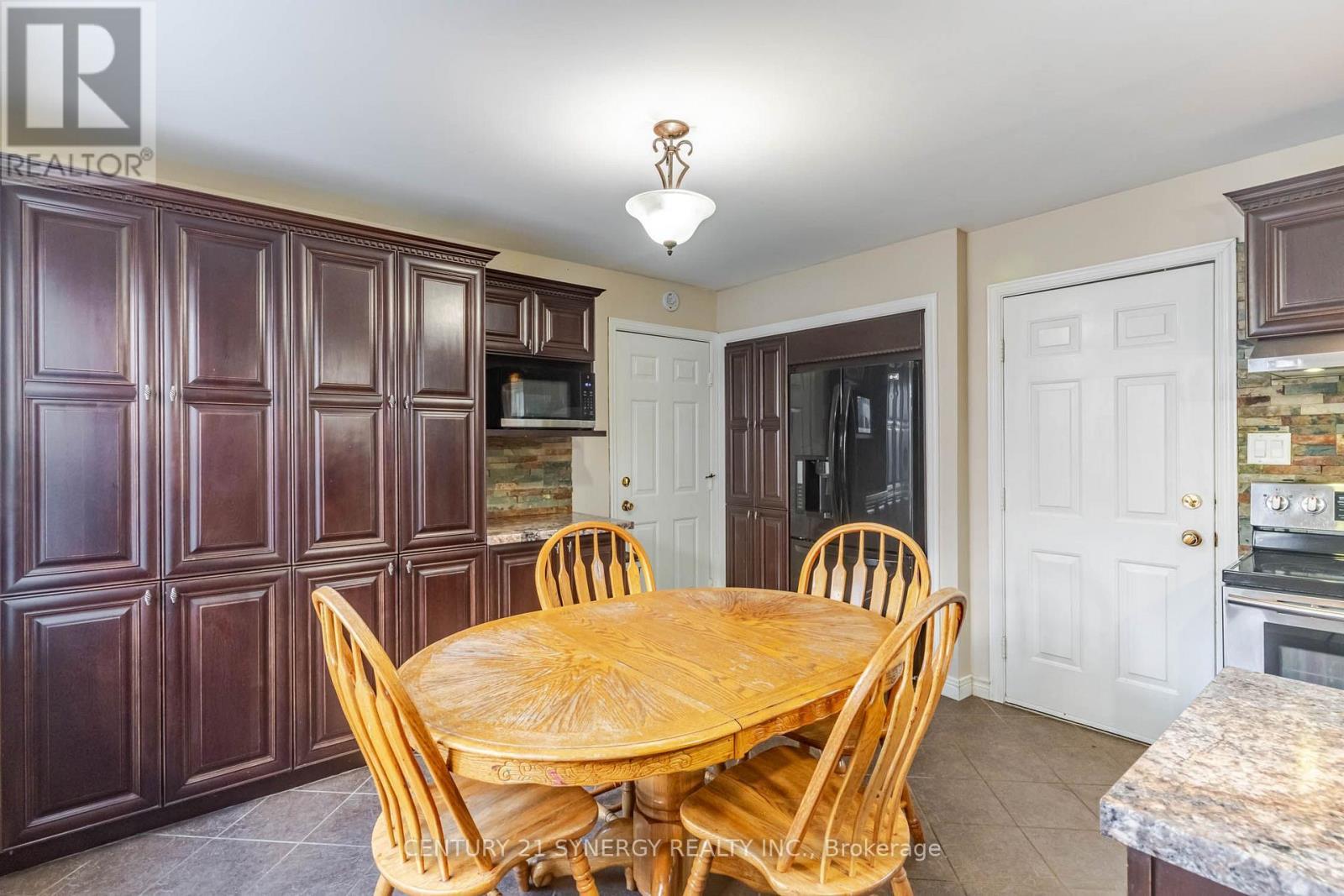 20 Inverness Avenue, Perth, ON
