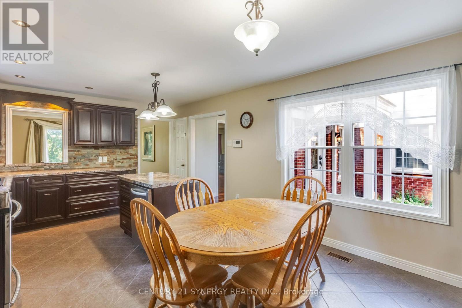 20 Inverness Avenue, Perth, ON