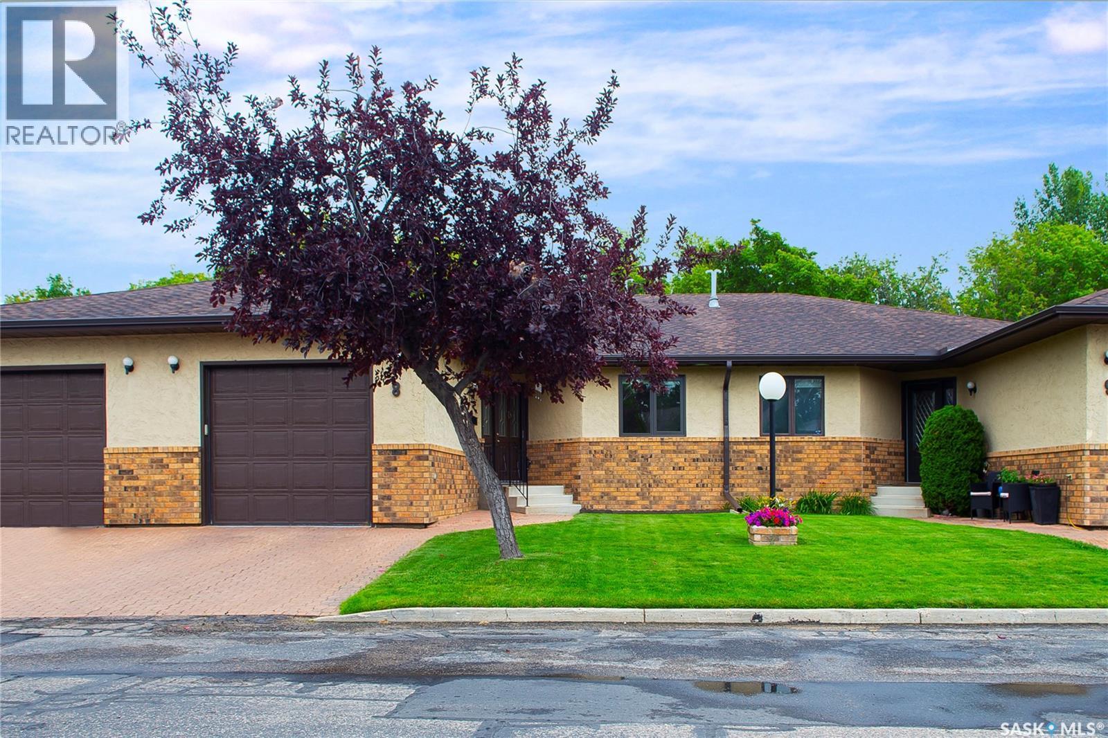 8 3415 Calder Crescent, Saskatoon, SK