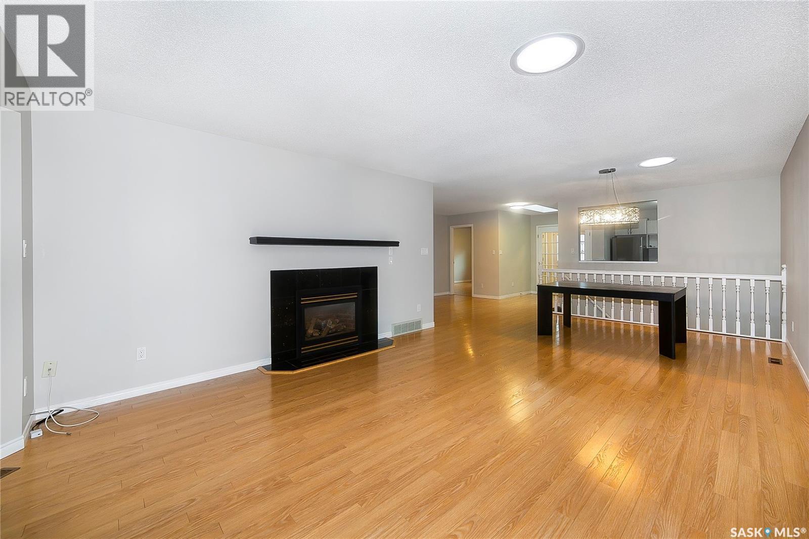 8 3415 Calder Crescent, Saskatoon, SK