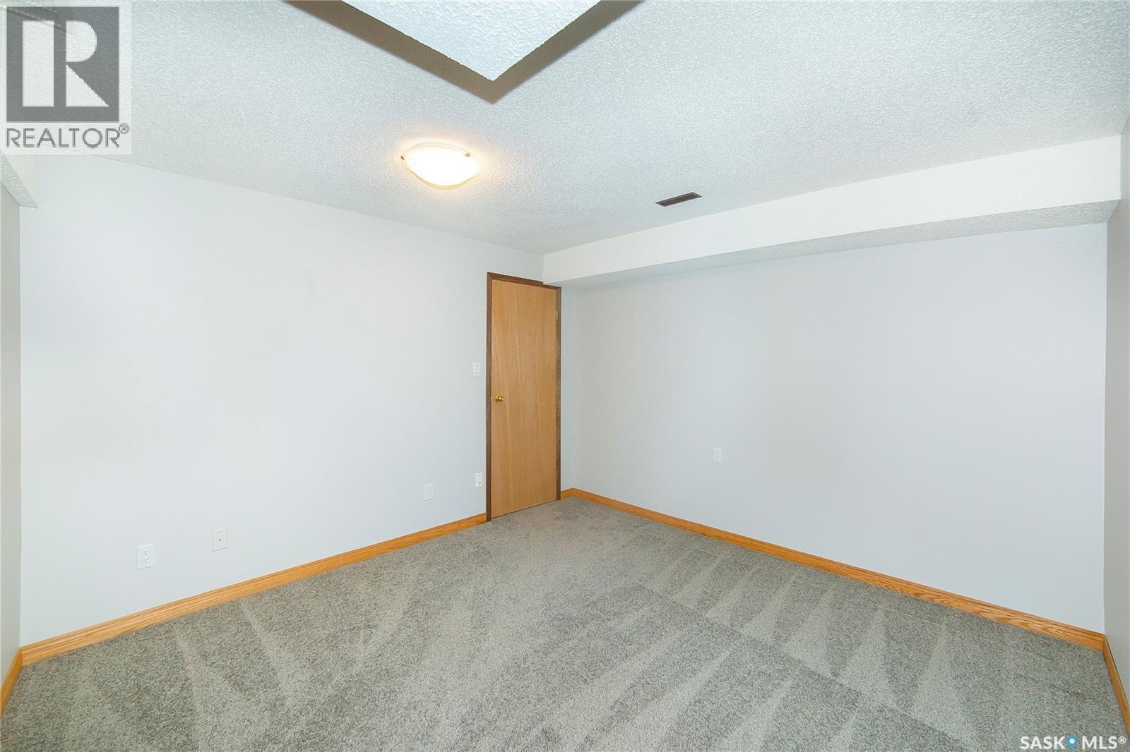8 3415 Calder Crescent, Saskatoon, SK