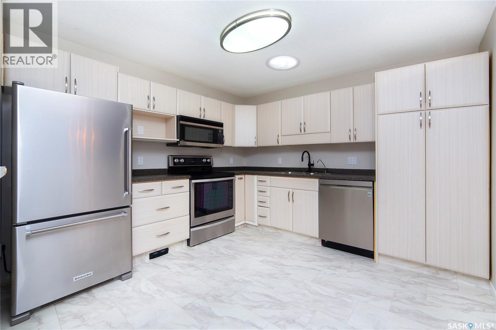 8 3415 Calder Crescent, Saskatoon, SK