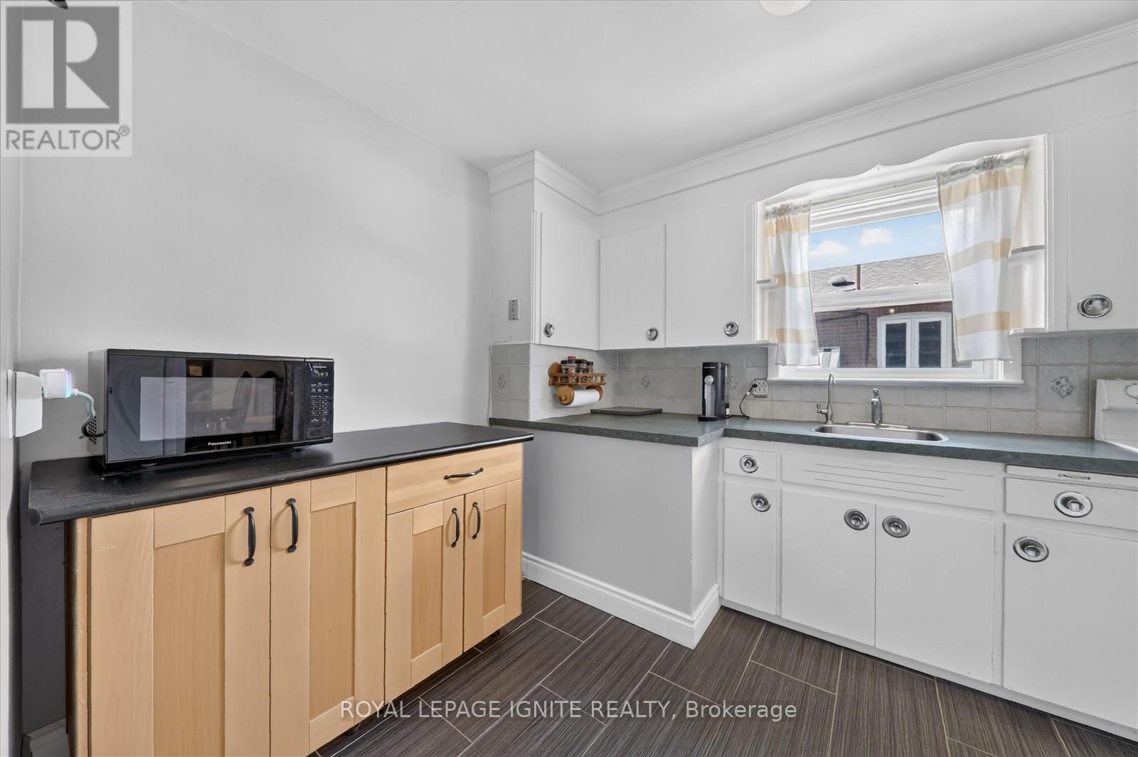 20 Alanbury Crescent, Toronto, ON