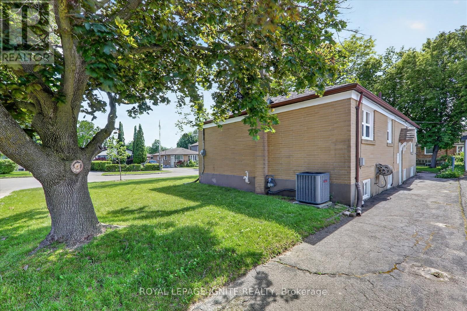 20 Alanbury Crescent, Toronto, ON