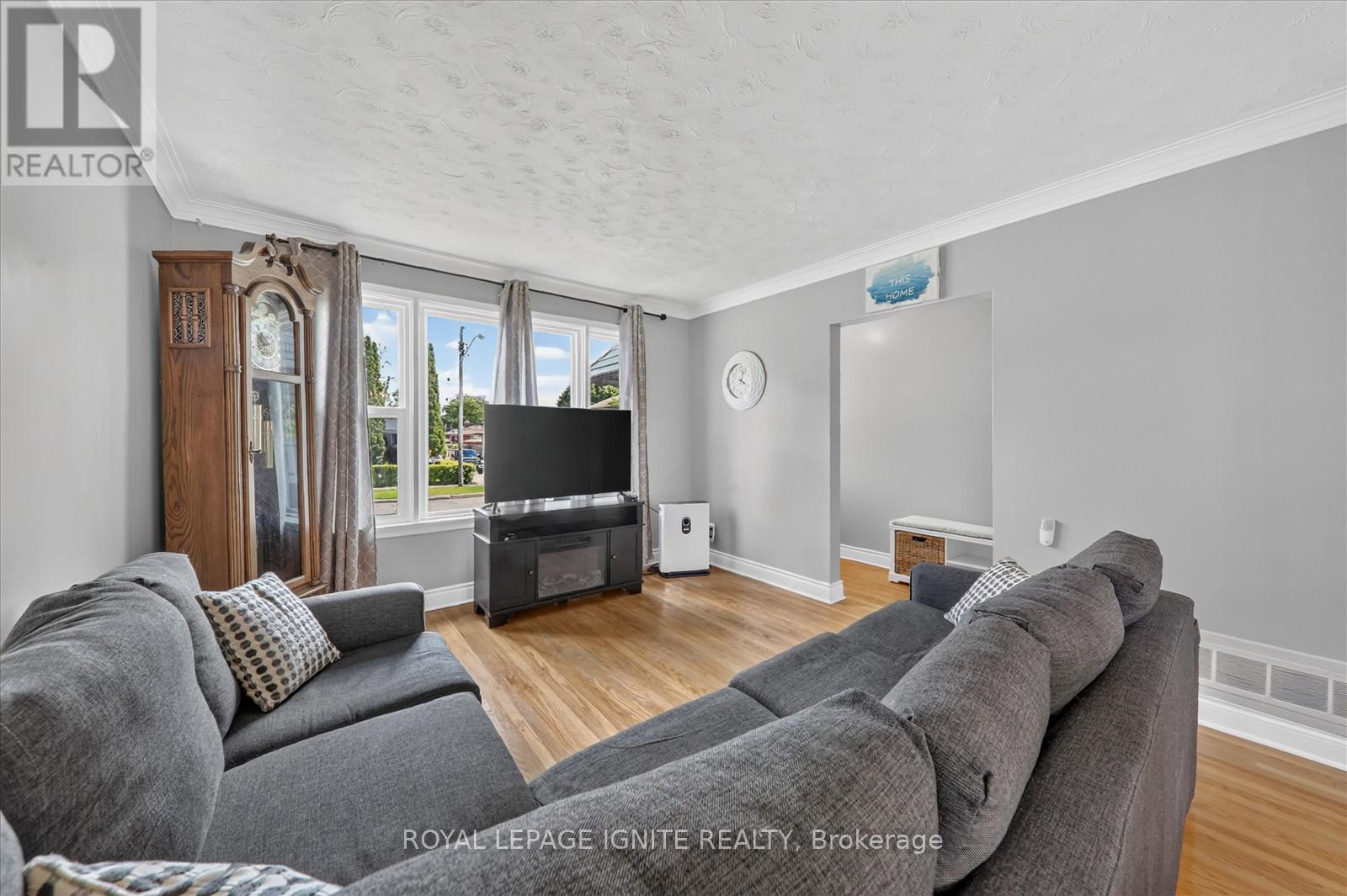 20 Alanbury Crescent, Toronto, ON