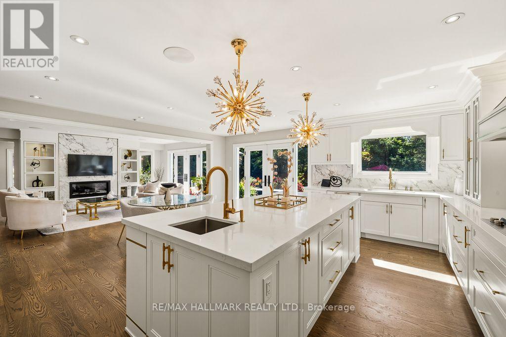 Kitchen - 18 Ardmore Crescent, Richmond Hill, ON