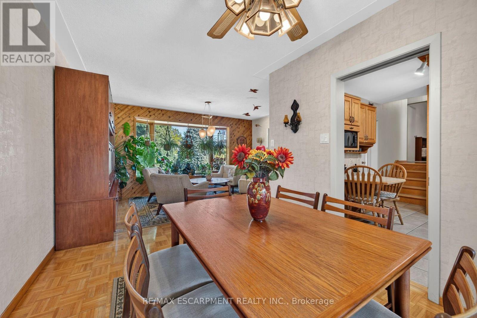 994 Barton Street, Hamilton, ON