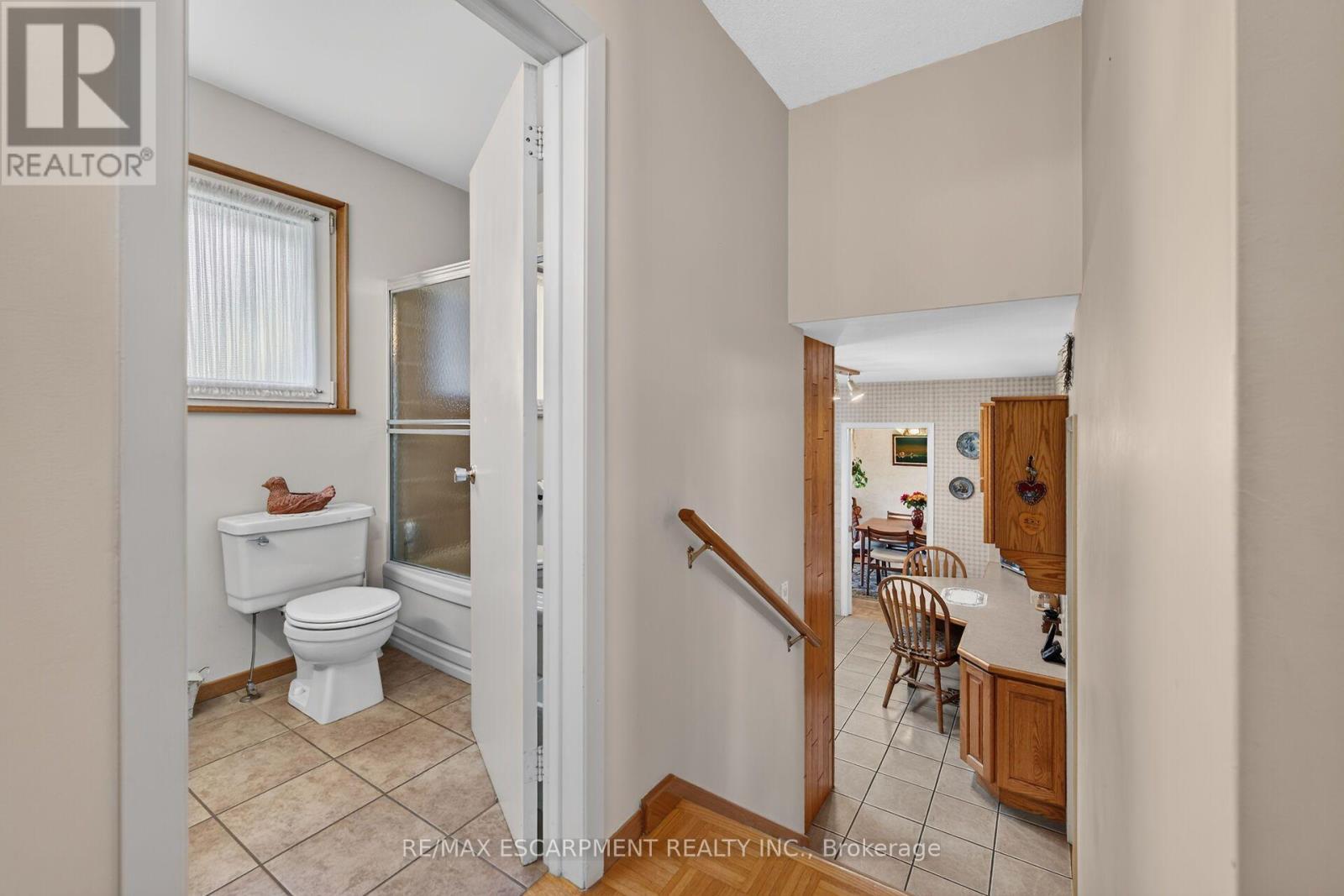 994 Barton Street, Hamilton, ON