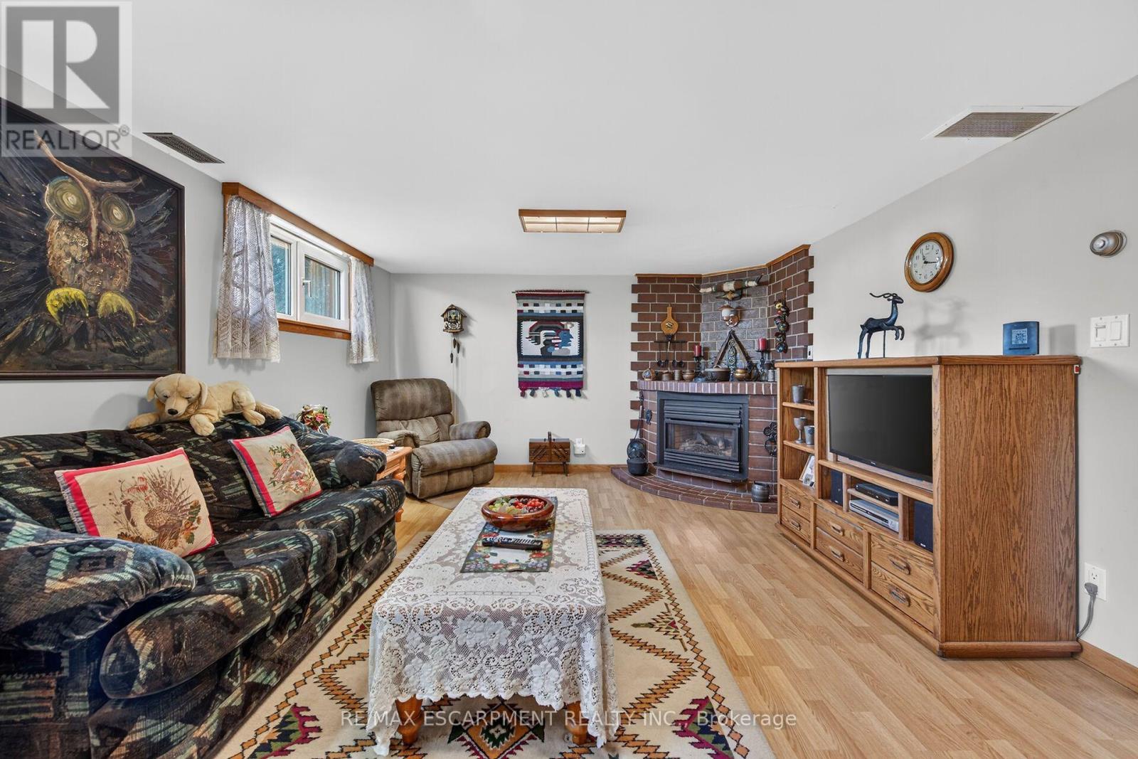 994 Barton Street, Hamilton, ON