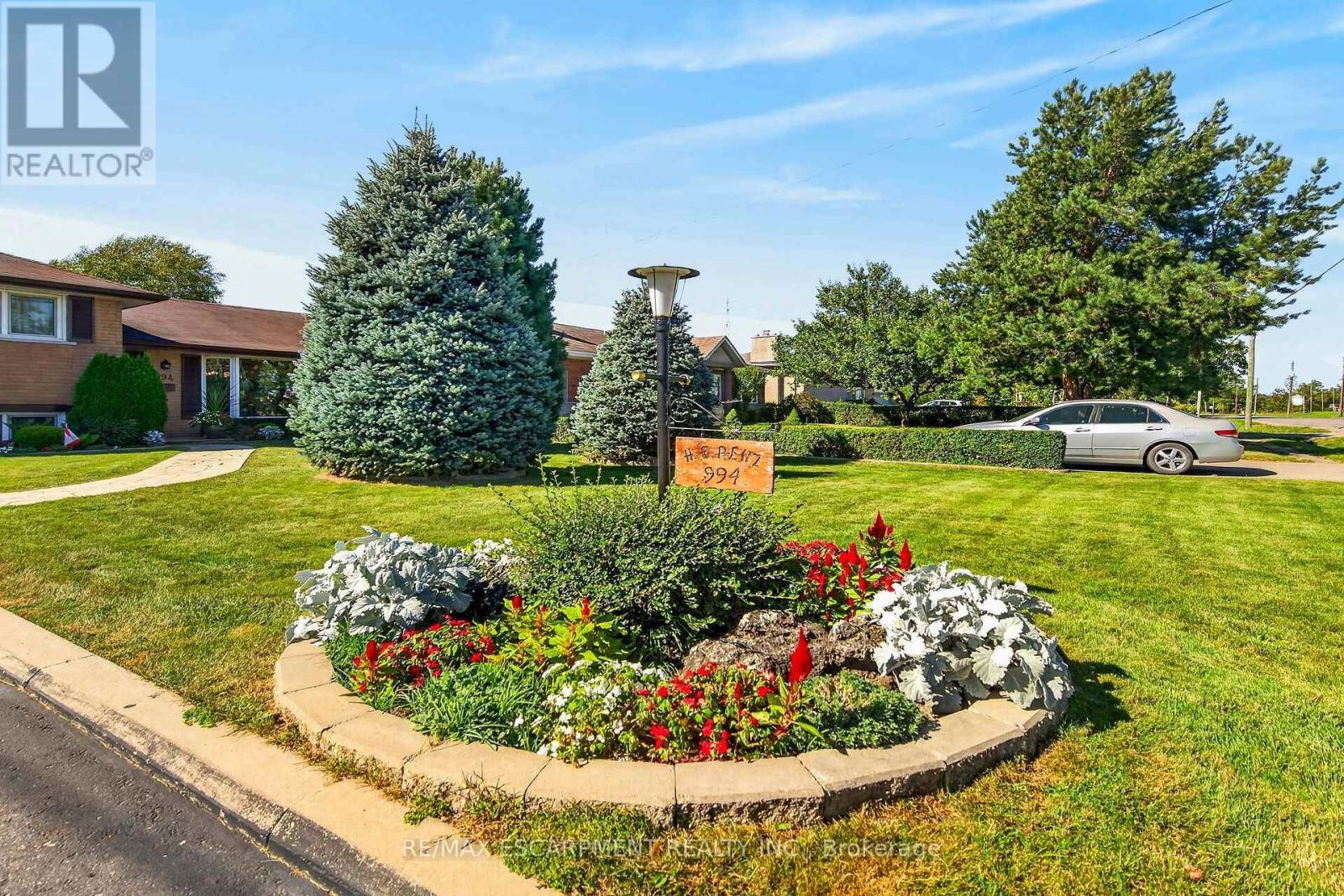 994 Barton Street, Hamilton, ON