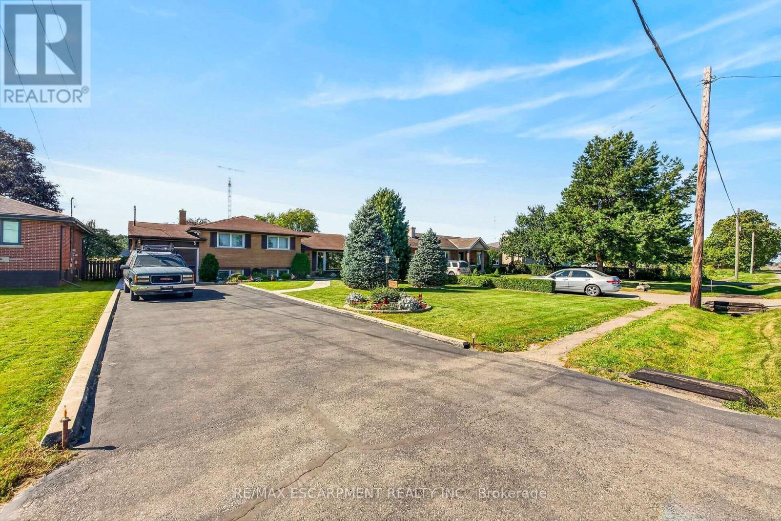 994 Barton Street, Hamilton, ON