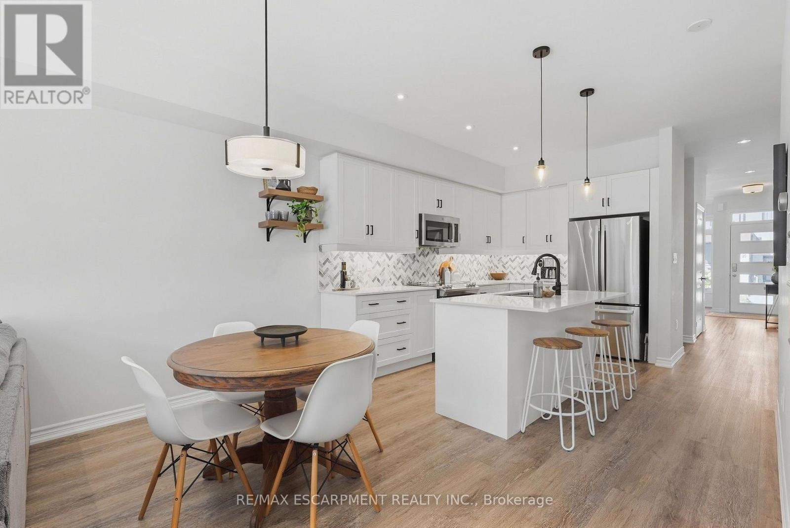 26 Bensley Lane, Hamilton, ON