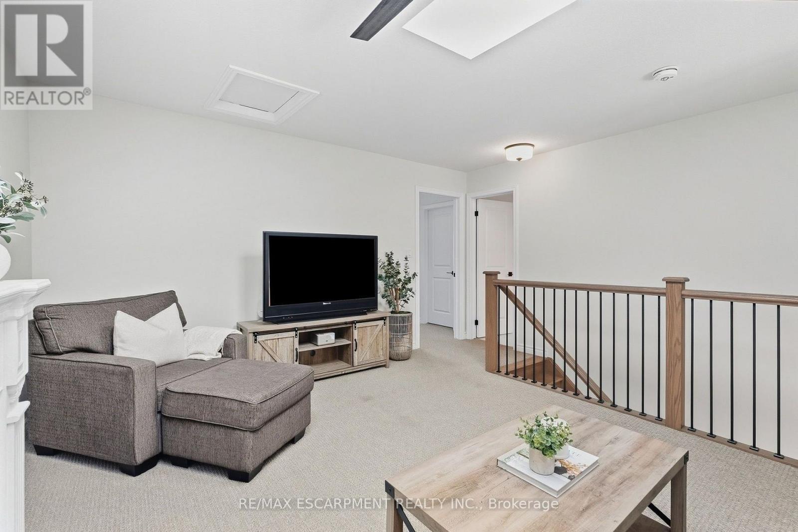 26 Bensley Lane, Hamilton, ON