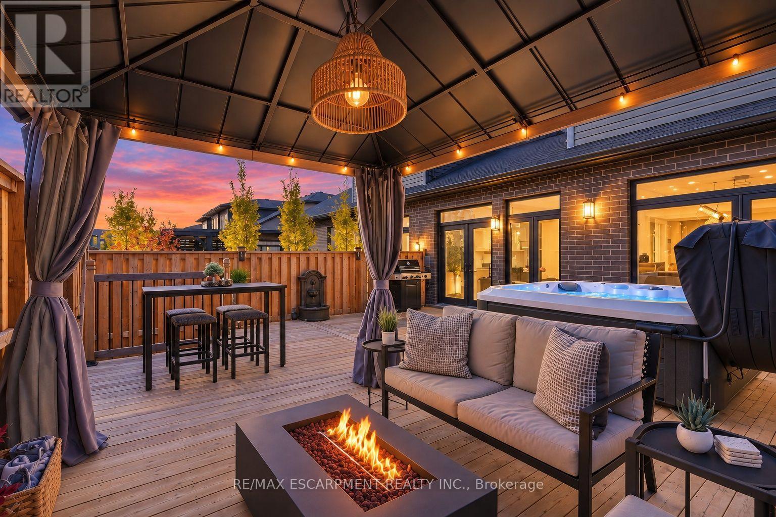 virtually enhanced - 26 Bensley Lane, Hamilton, ON