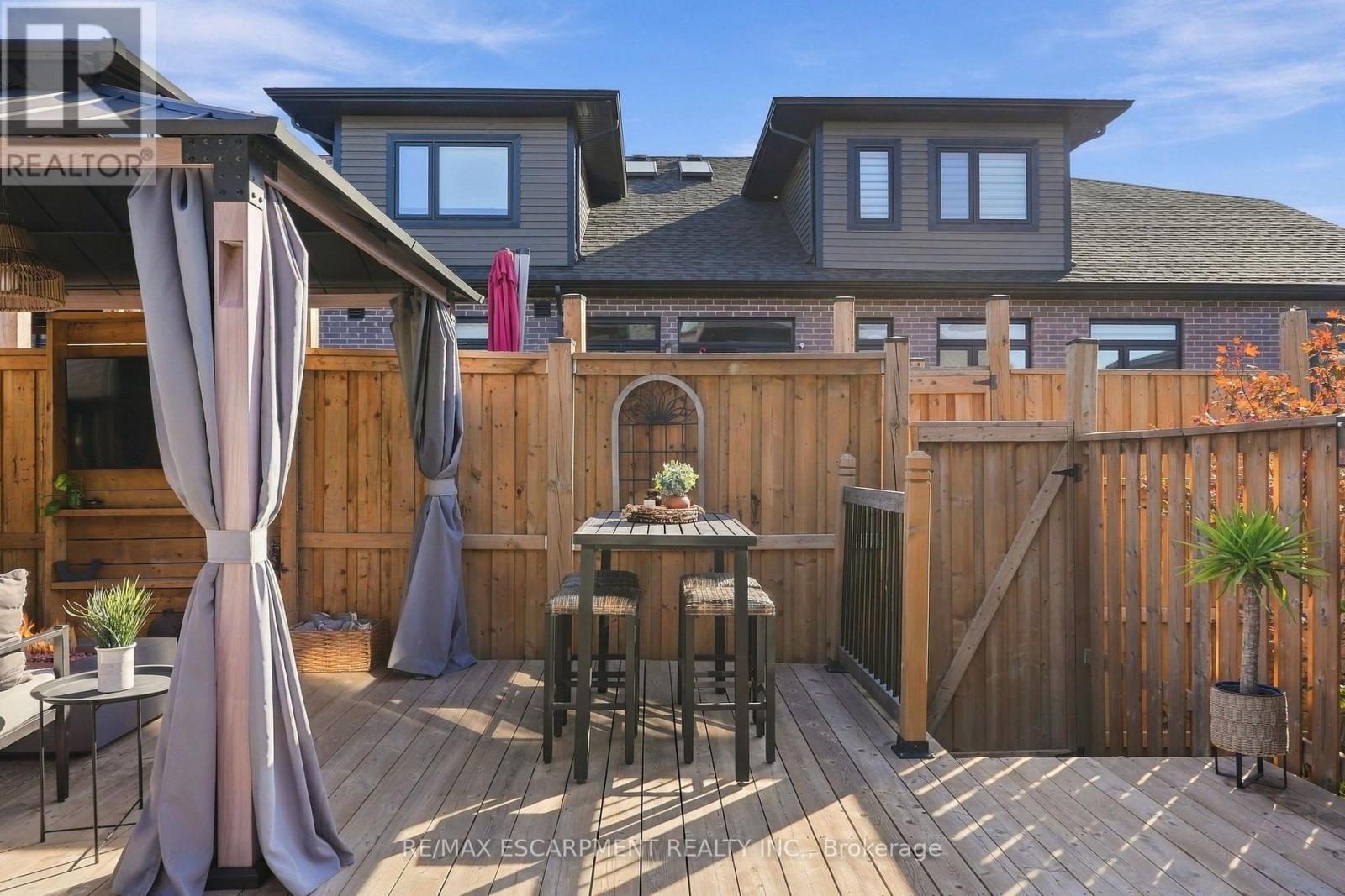 26 Bensley Lane, Hamilton, ON