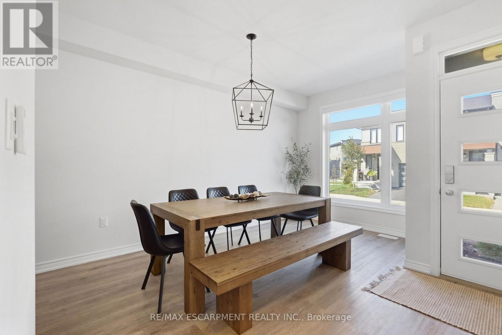 26 Bensley Lane, Hamilton, ON