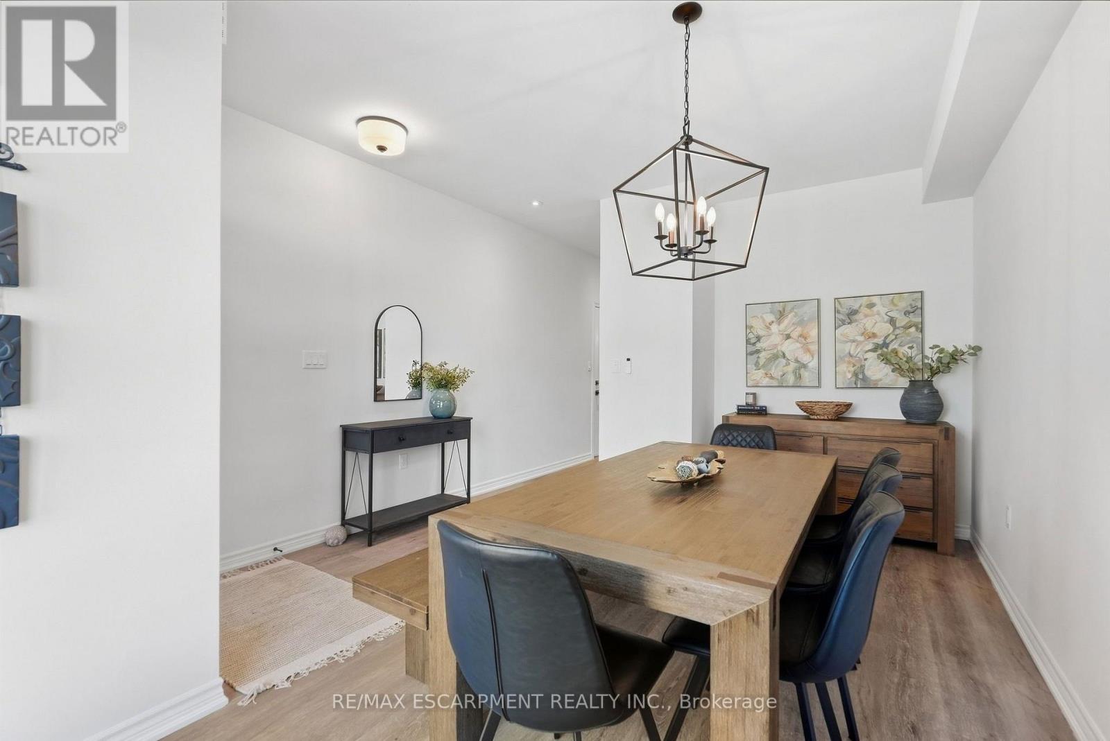 26 Bensley Lane, Hamilton, ON