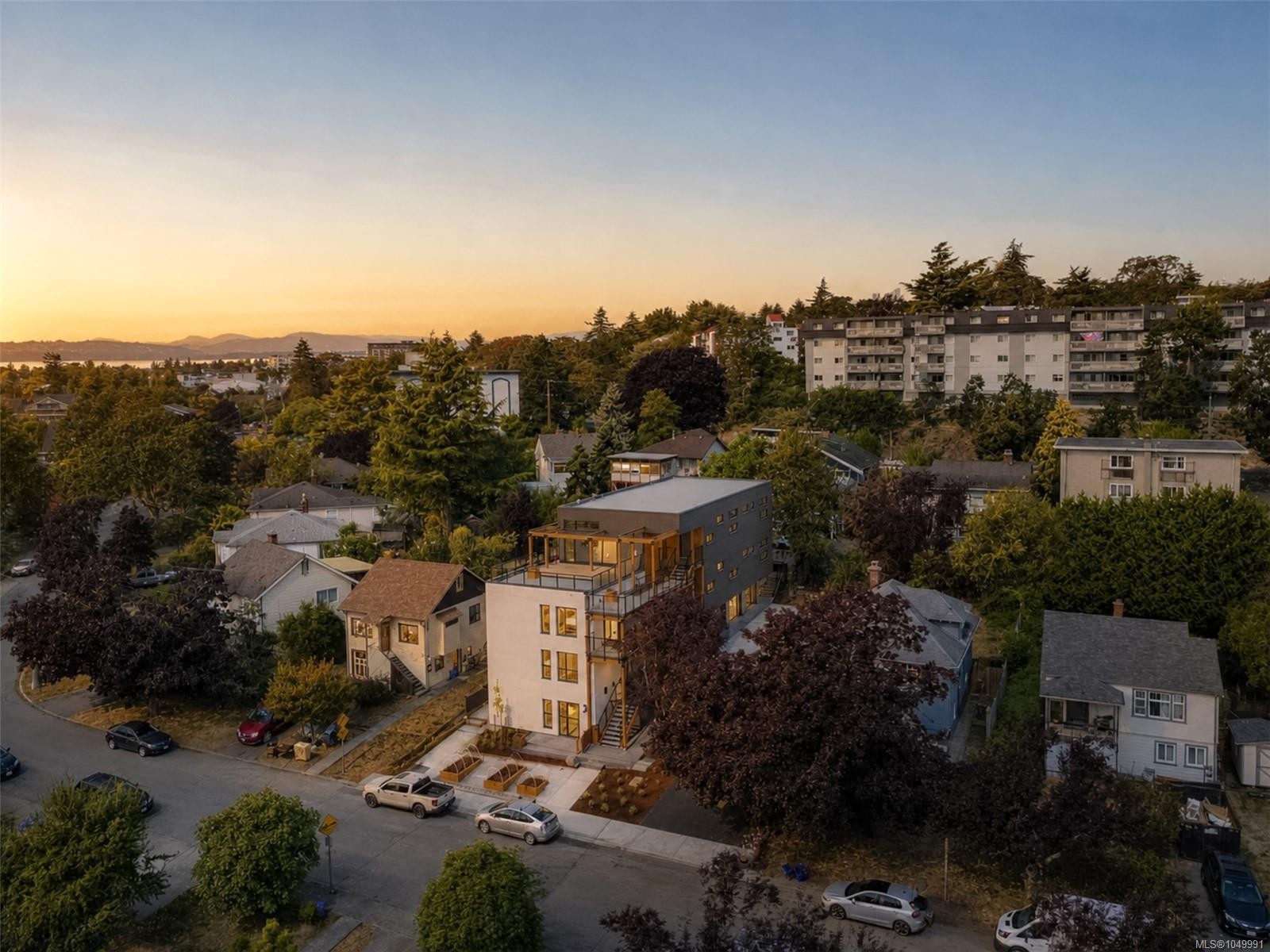 #2-958 Wollaston St, Esquimalt, BC