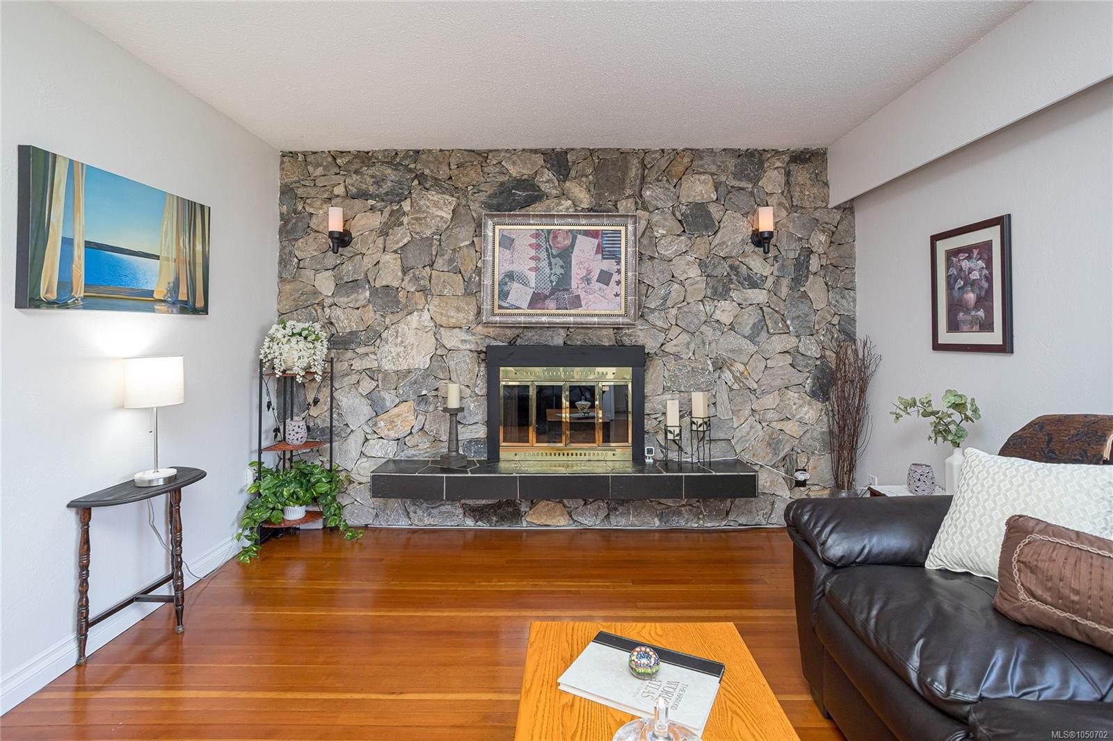 3155 Earl Grey St, Saanich, BC