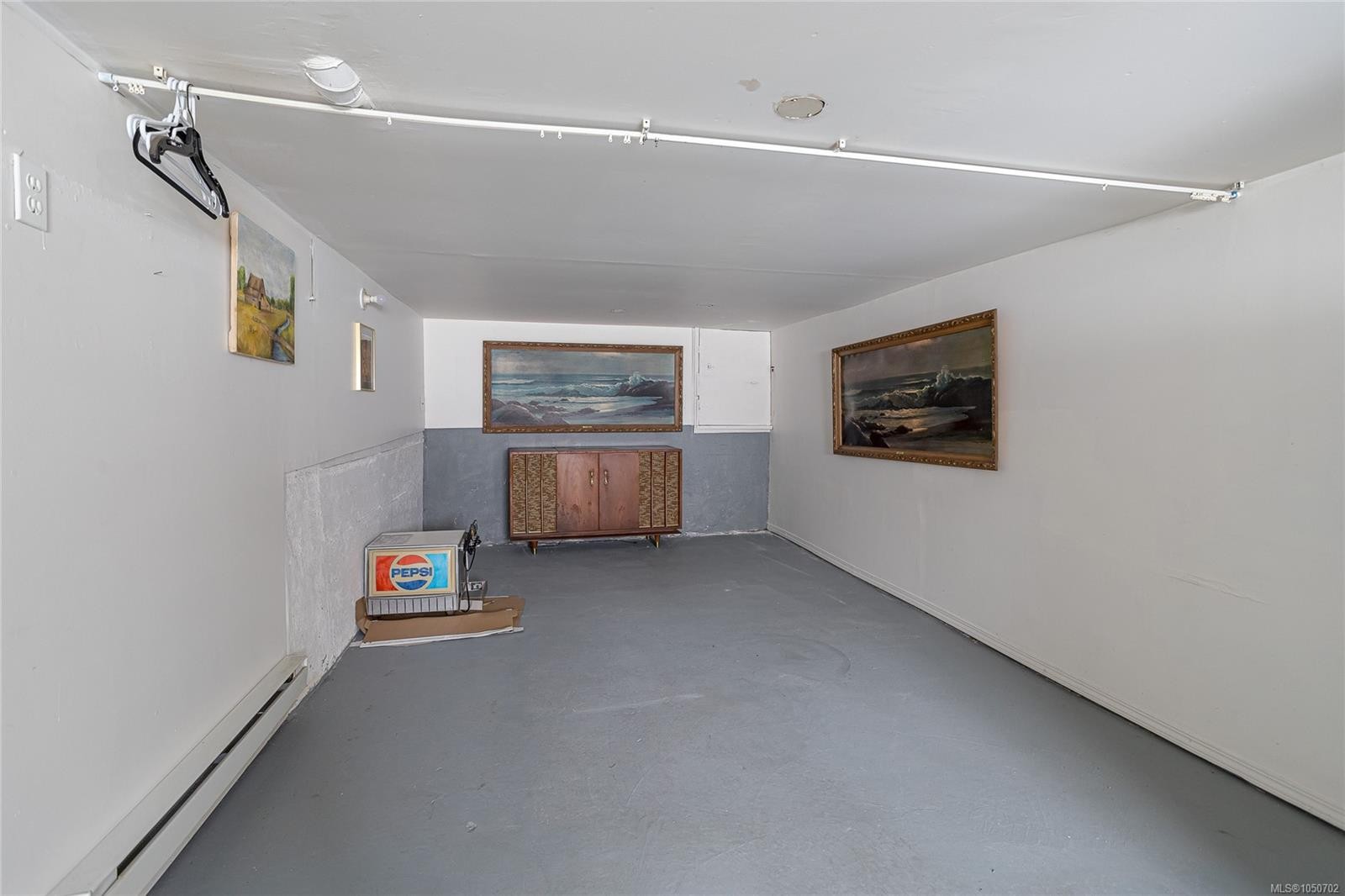 3155 Earl Grey St, Saanich, BC