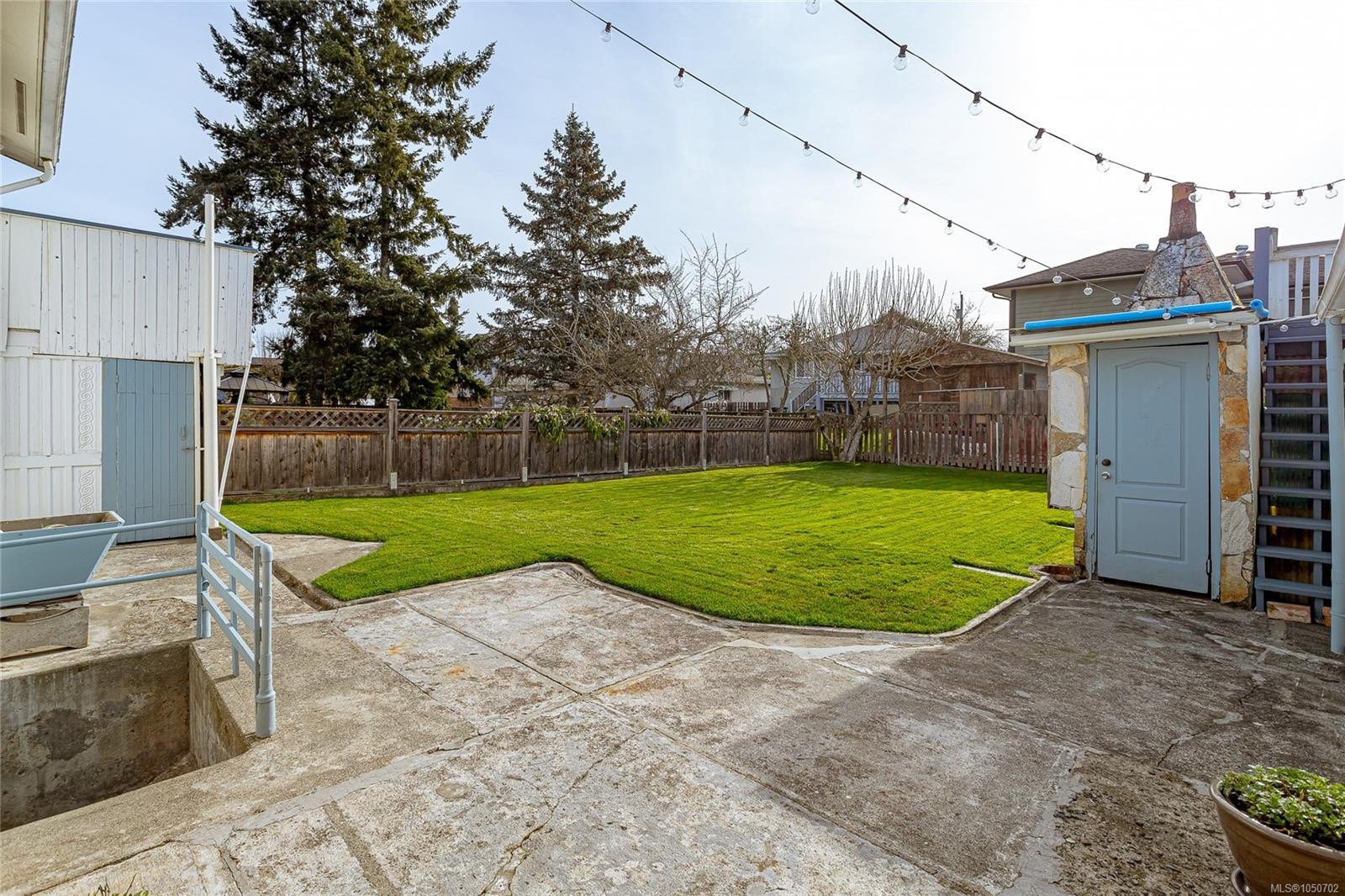 3155 Earl Grey St, Saanich, BC