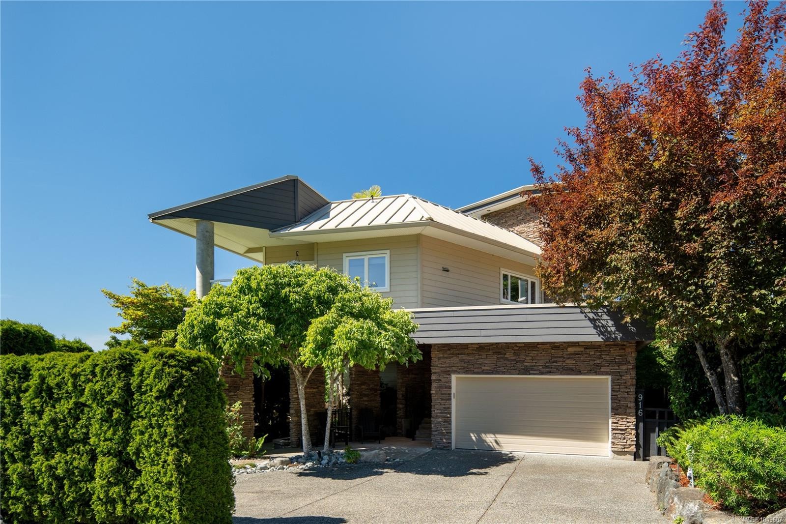 916 Grilse Lane, Central Saanich, BC