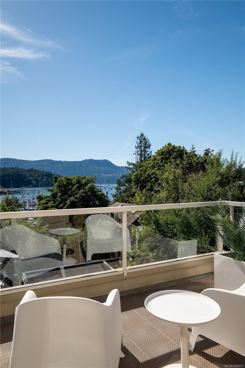 916 Grilse Lane, Central Saanich, BC