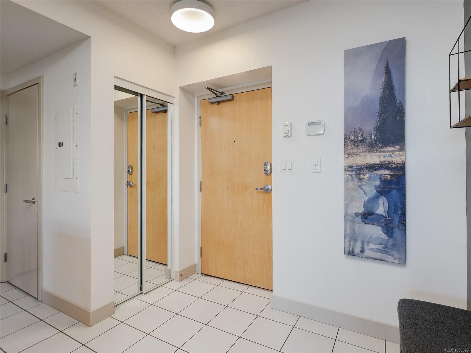 #505-760 Johnson St, Victoria, BC