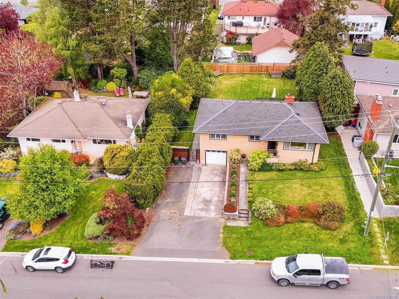 530 Dumeresq St, Saanich, BC