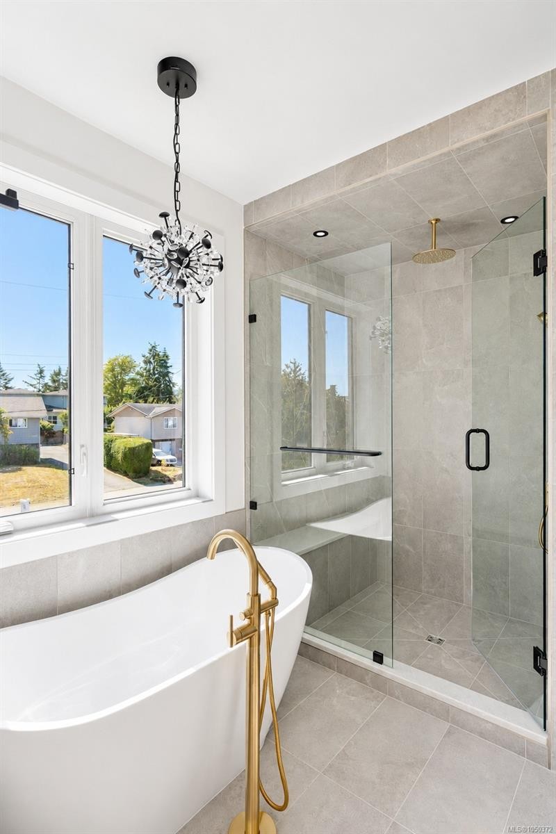2294 Gail Pl, Sidney, BC