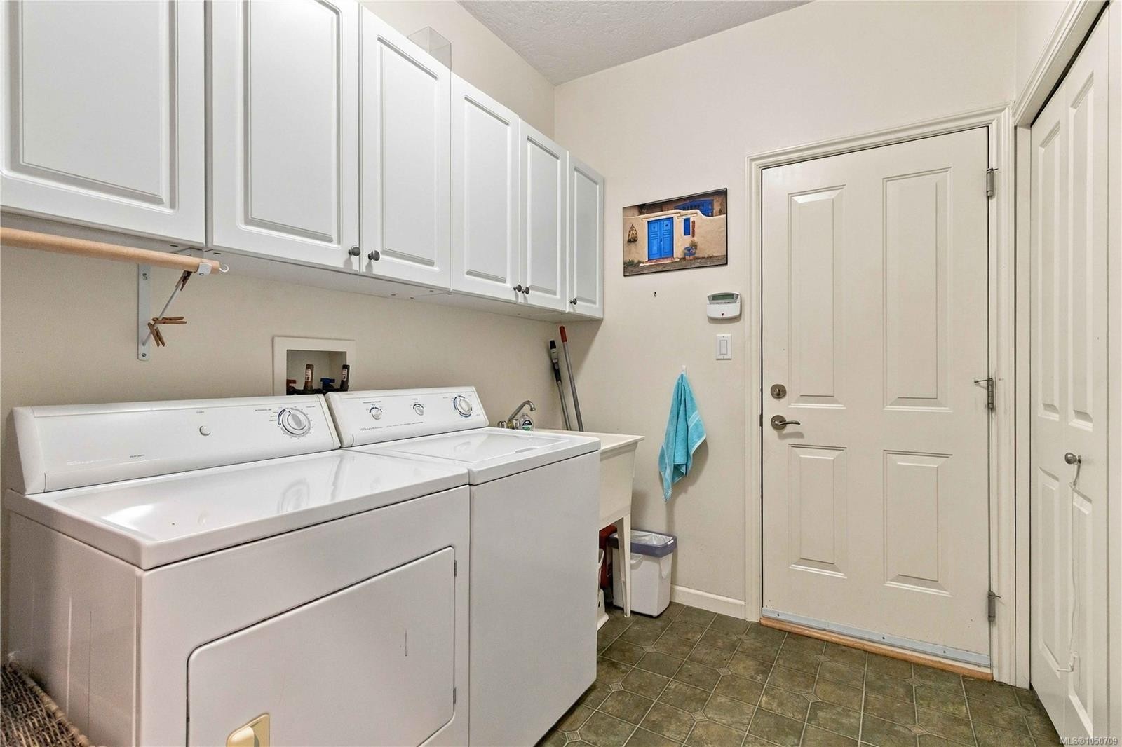 2409 Poplar Dr, Sooke, BC