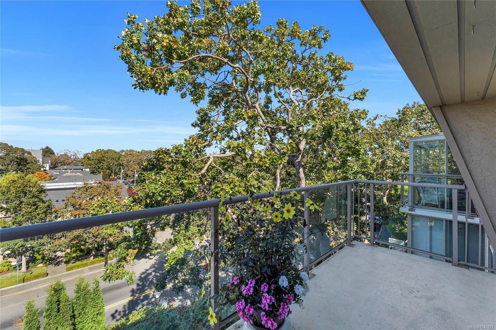 #407-2125 Oak Bay Ave, Oak Bay, BC