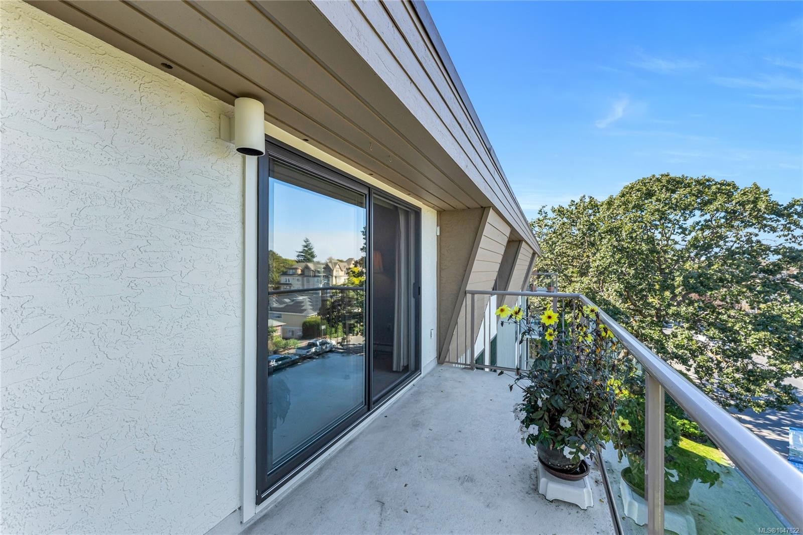 #407-2125 Oak Bay Ave, Oak Bay, BC