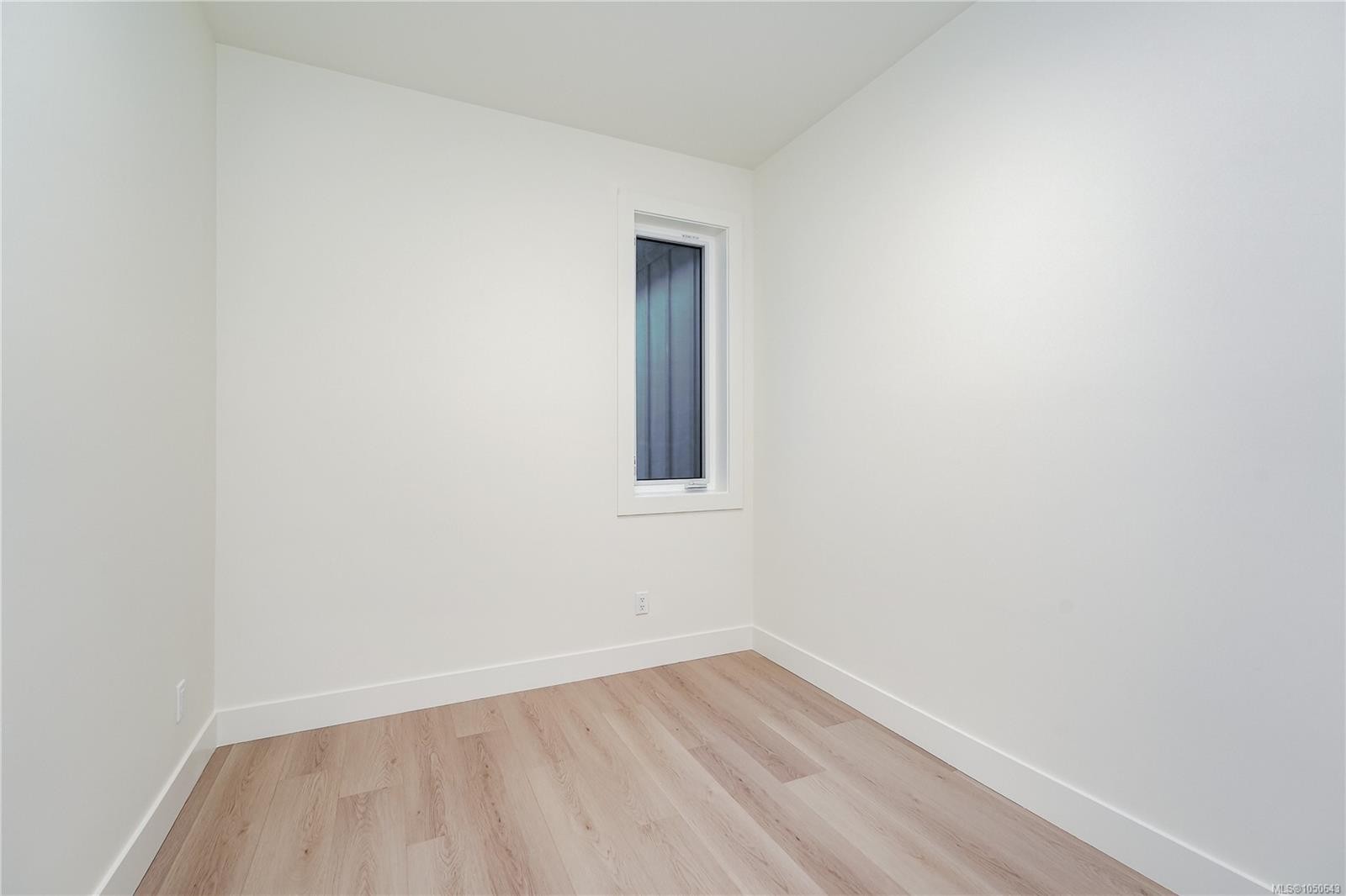 #113-960 Jenkins Ave, Langford, BC
