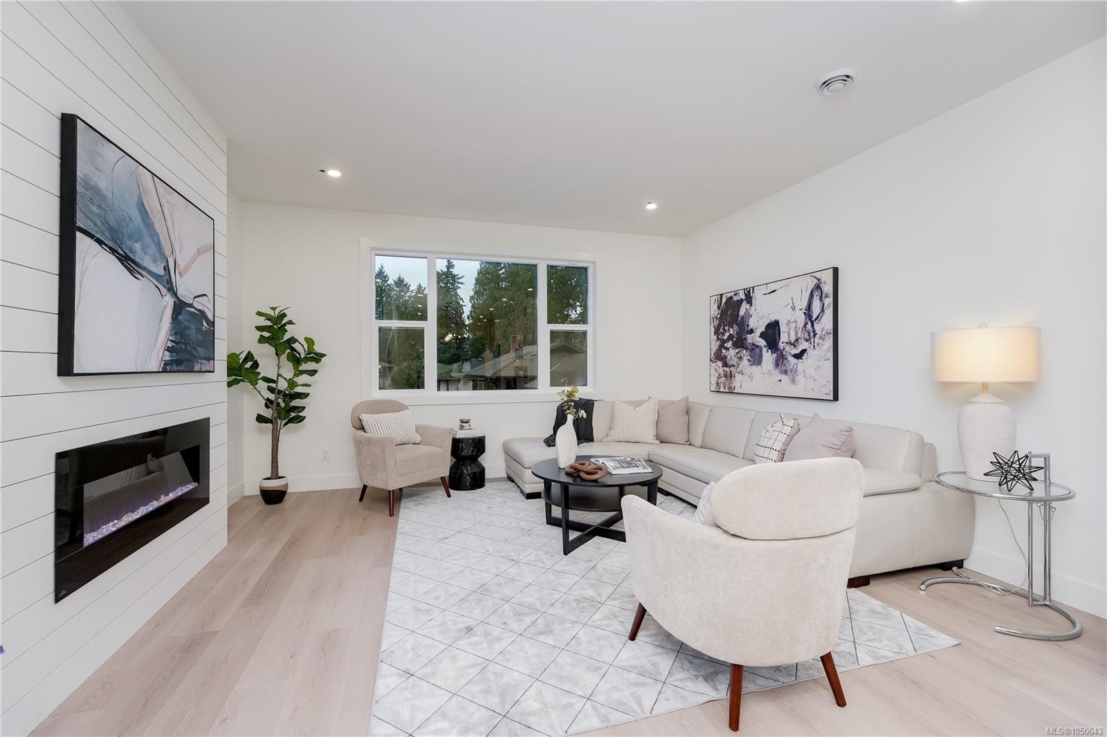 #113-960 Jenkins Ave, Langford, BC