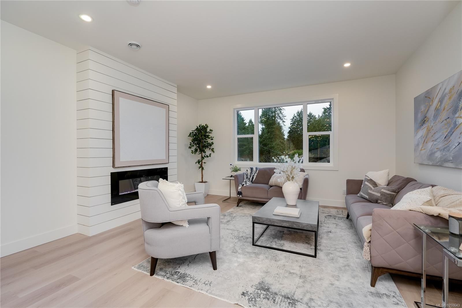 #113-960 Jenkins Ave, Langford, BC