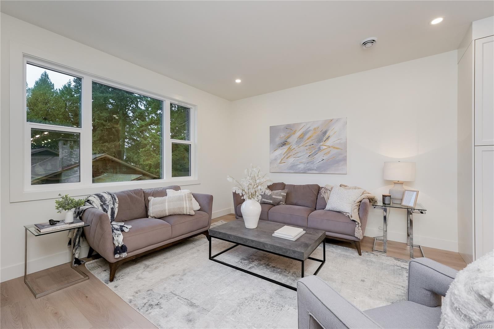 #113-960 Jenkins Ave, Langford, BC