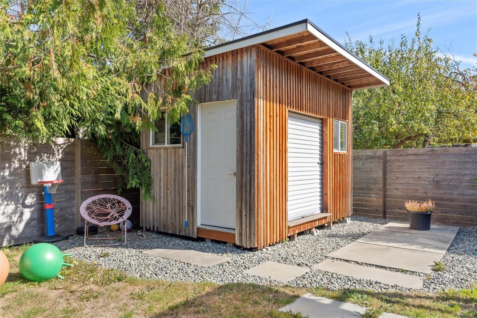 1746 Pembroke St, Victoria, BC