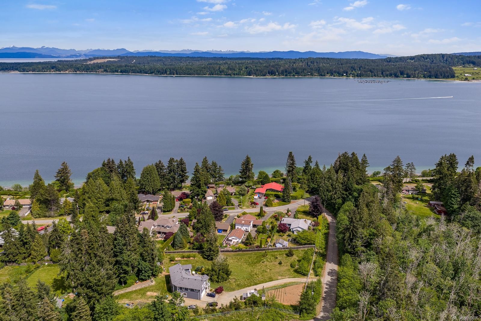 5989 Garvin Rd, Union Bay, BC
