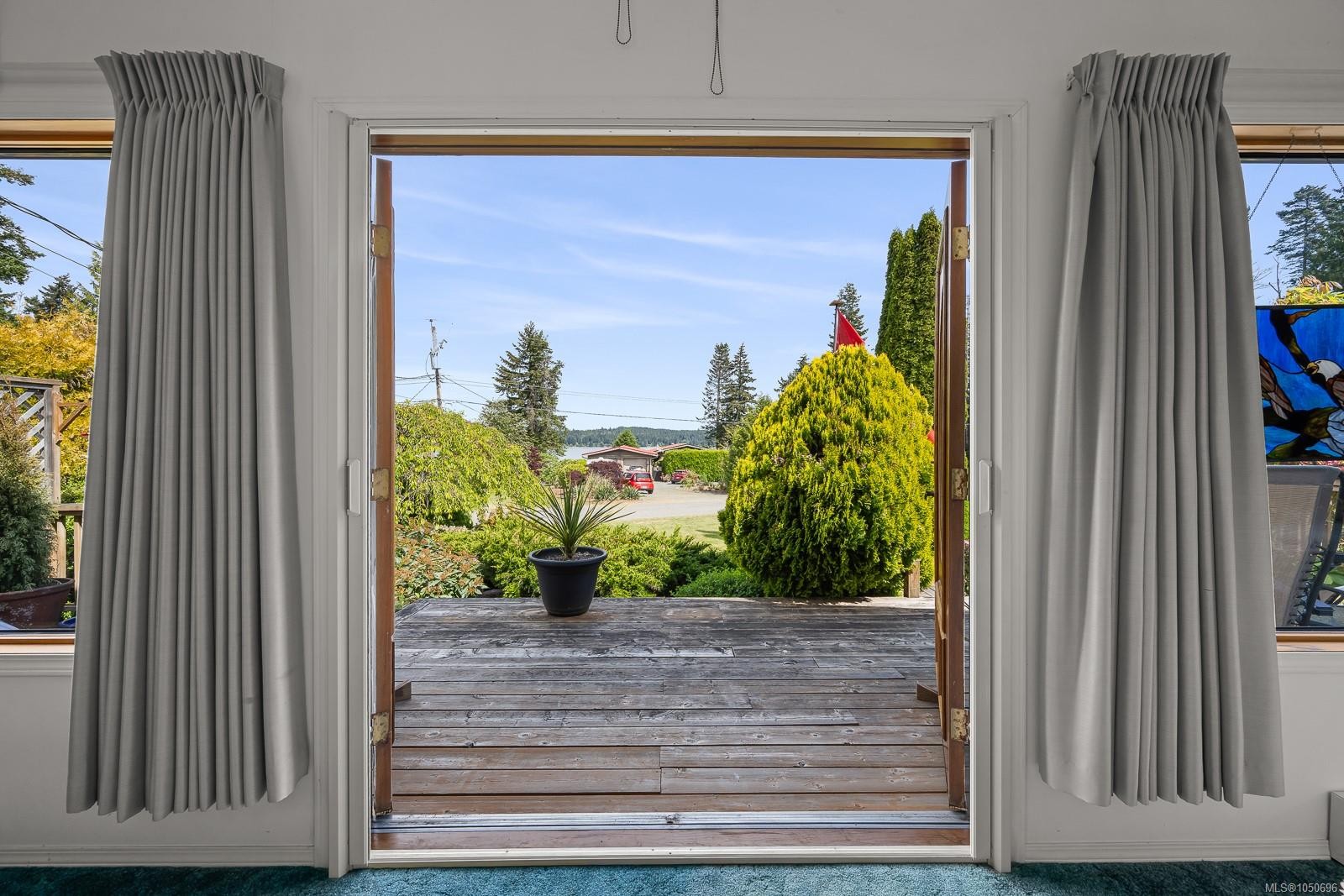 5989 Garvin Rd, Union Bay, BC