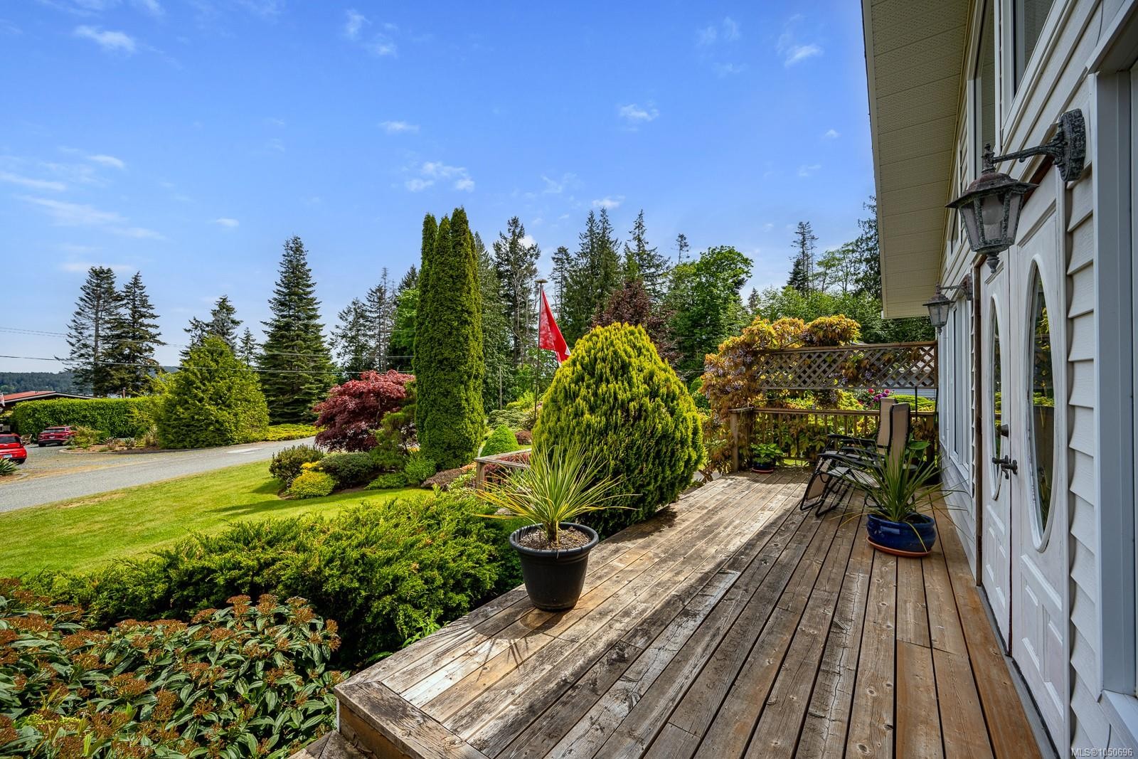 5989 Garvin Rd, Union Bay, BC