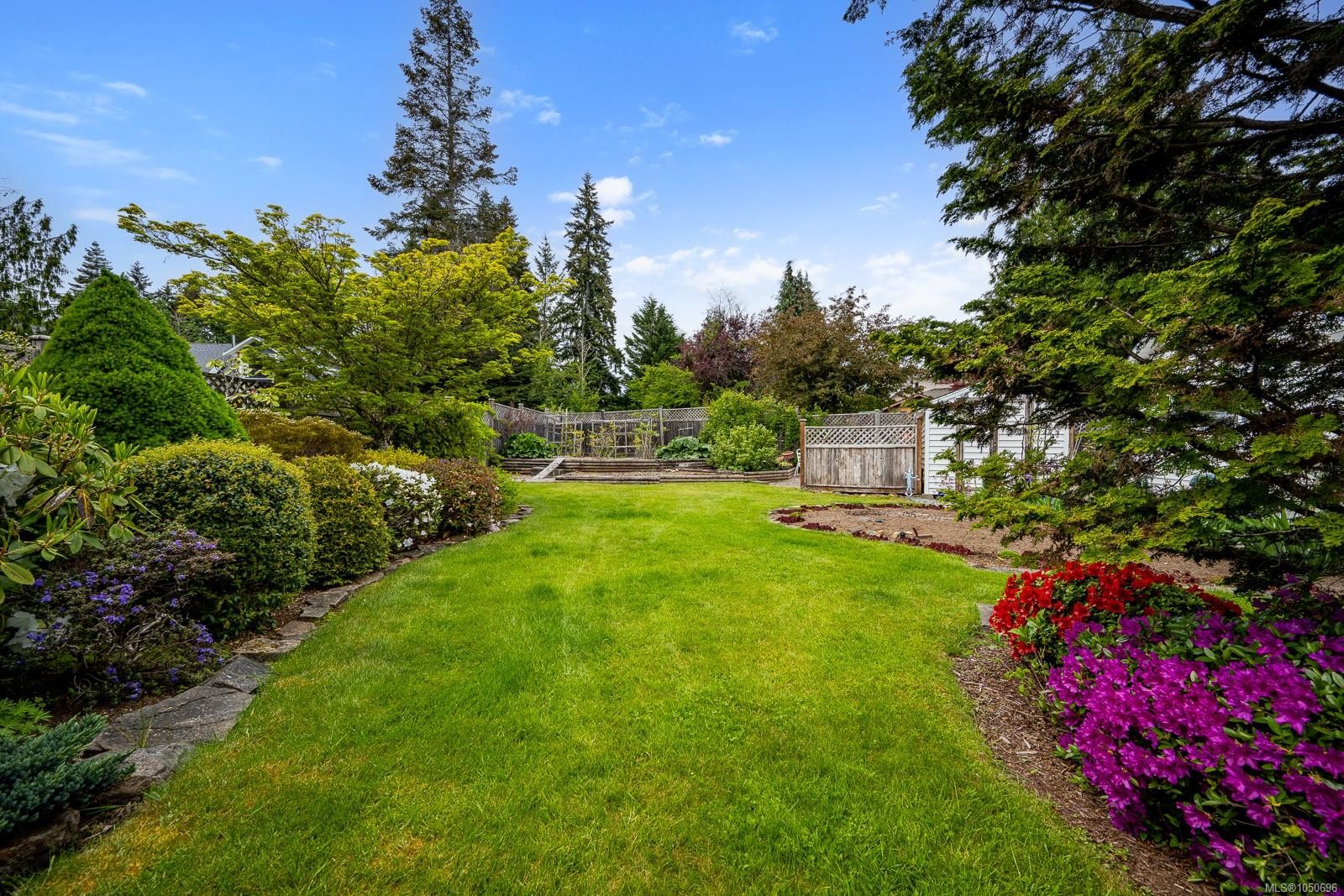 5989 Garvin Rd, Union Bay, BC