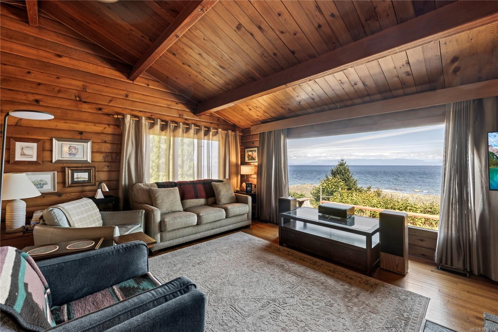 2310 Seabank Rd, Courtenay, BC