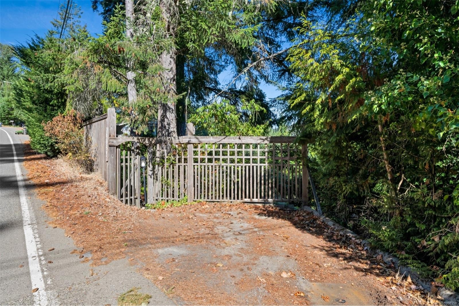 6693 Genoa Bay Rd, Duncan, BC