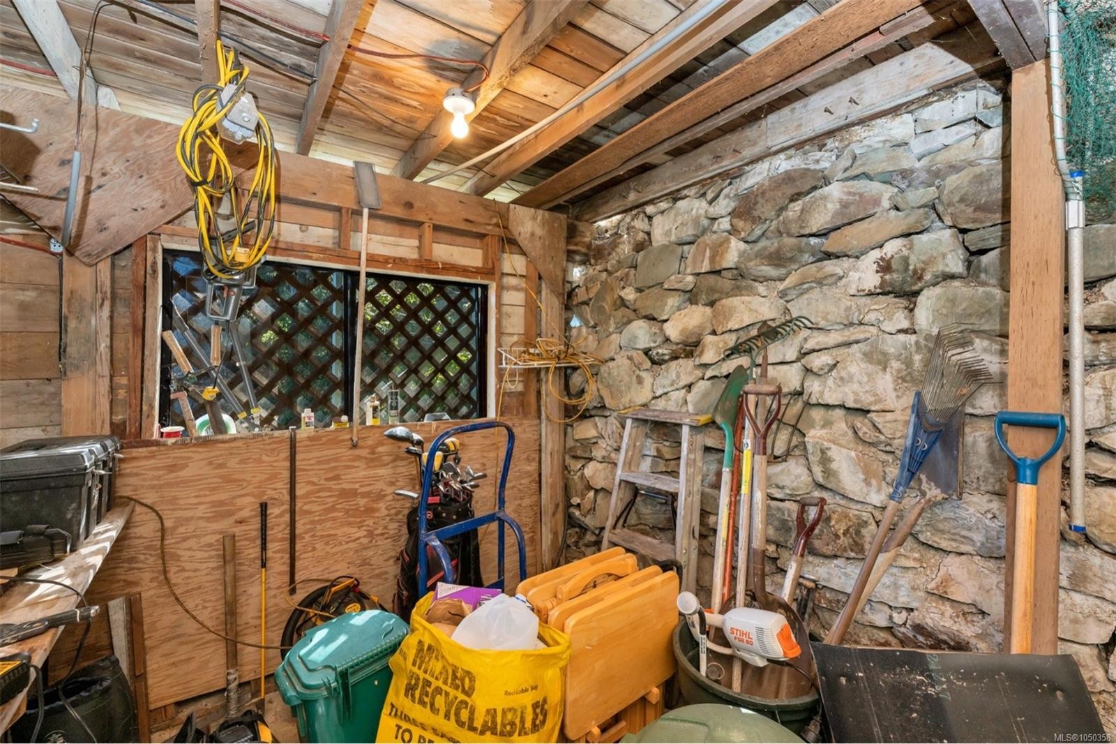 6693 Genoa Bay Rd, Duncan, BC