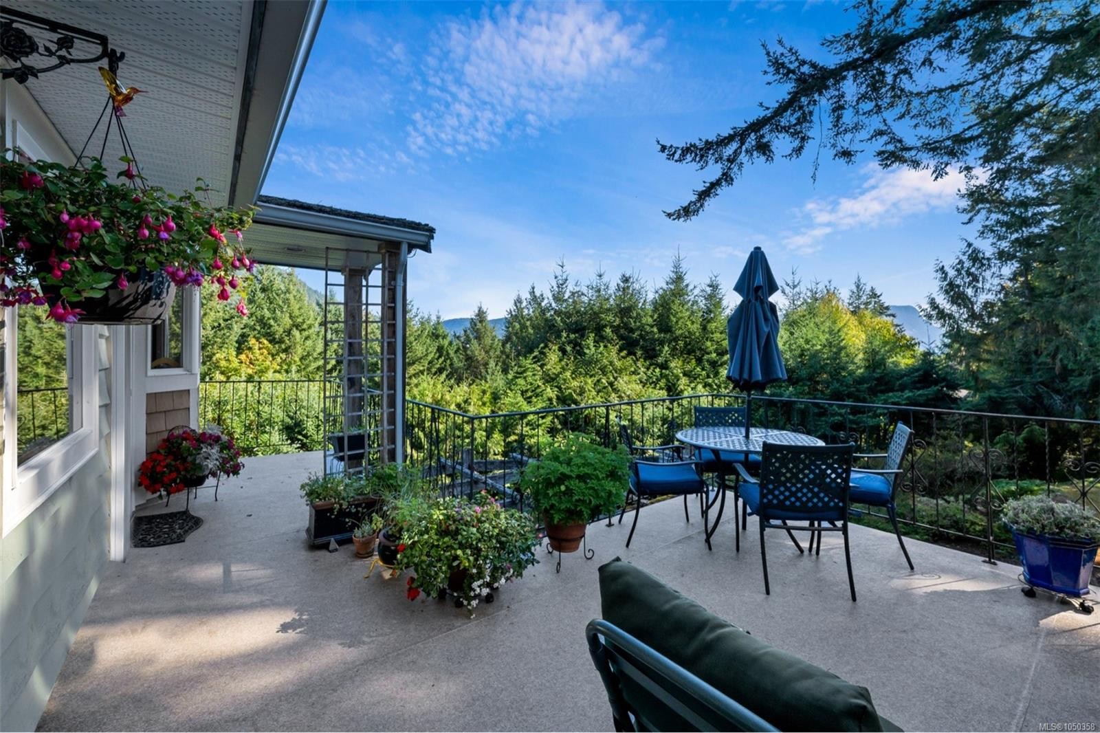 6693 Genoa Bay Rd, Duncan, BC